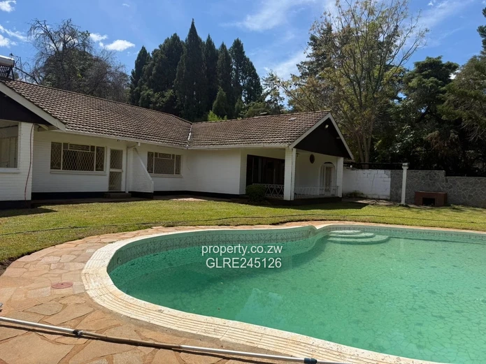 Spacious 5-Bed Greystone Park Home with Pool & Borehole