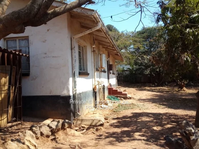 Redcliff Kwekwe House for sale (Sole Mandate)