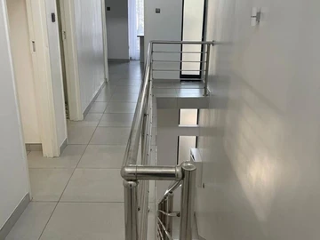 3 Bedroom Flat & Apartment