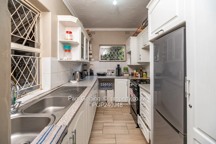 Incredible Opportunity for Sundowners EVERY day! (Sole Mandate)