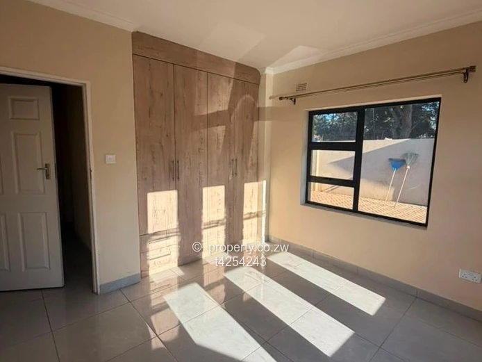 Bluffhill apartment to rent