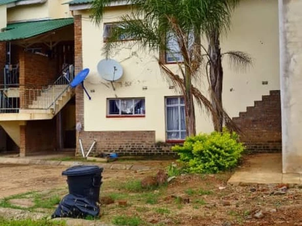 3 Bedroom Flat & Apartment