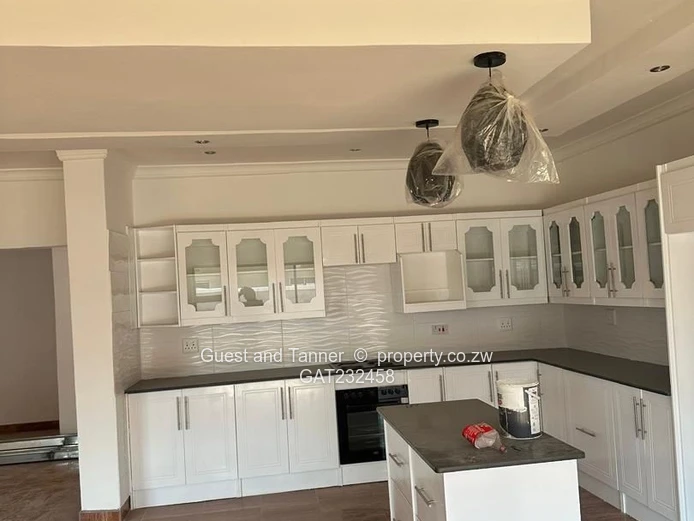 Luxury 5-Bedroom Home for Sale in Selbourne Park – Prime Location Near Bulawayo
