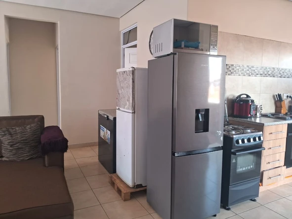 3 Bedroom Flat & Apartment