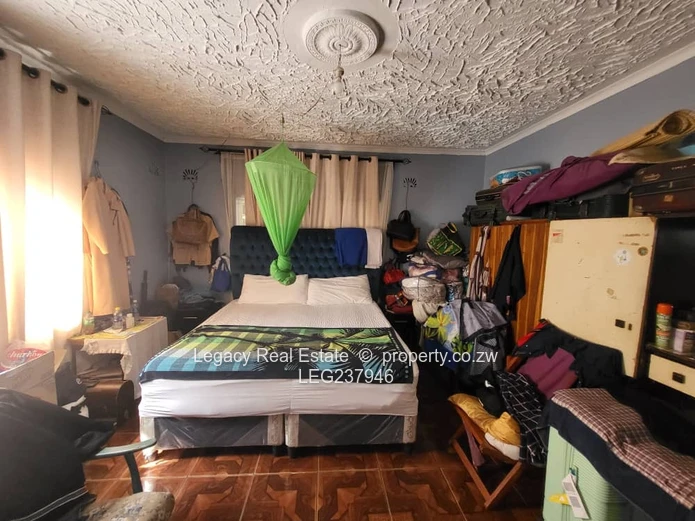 Budiriro 5 Property with Double Garage & 4 Bedrooms