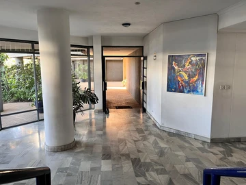 3 Bedroom Flat & Apartment