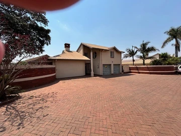 3 Bedroom Townhouse Complex