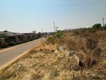 Commercial & Industrial Land