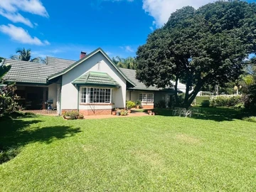 3 Bedroomed Family Home on  Golf Estate