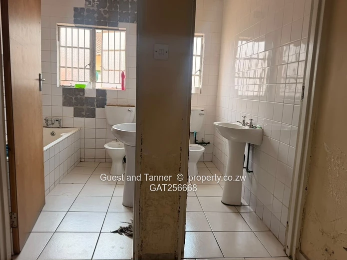 3 Bedroomed House For Sale In Mainway Meadows