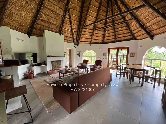 Elegant Holiday Home in Nyanga