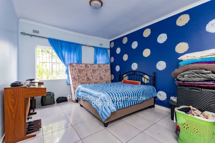 4 Bedroom House for Sale in Waterfalls (Sole Mandate)