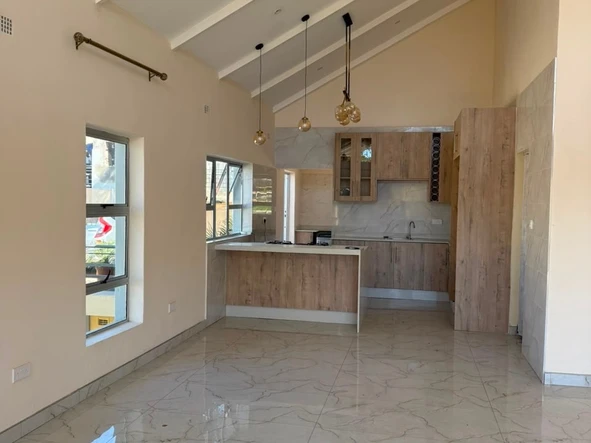 3 Bedroom Flat & Apartment