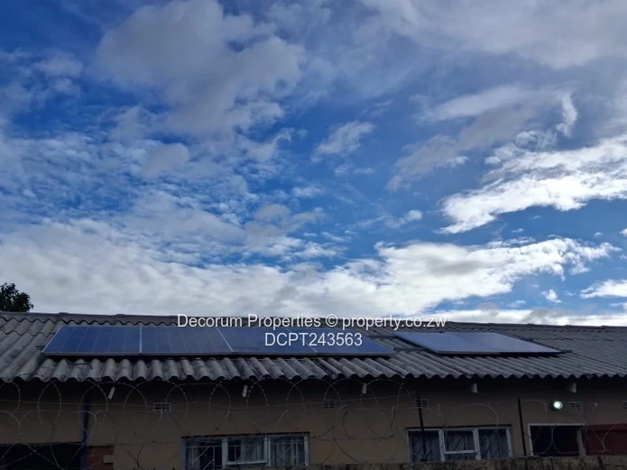 Neat 3-bedroom house for Rent in Mabvuku- Tafara