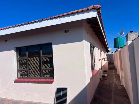 4 Bedroom House