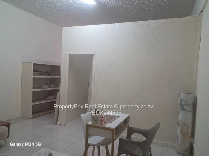 Eastlea 40sqm Office to rent for immediate occupation!