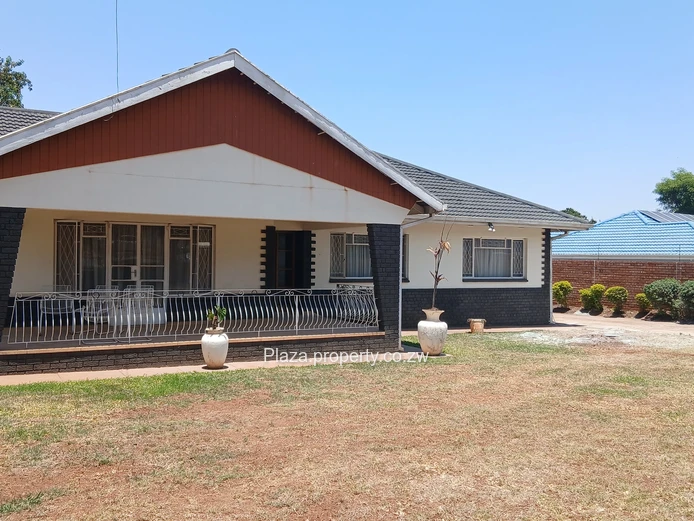 Strategically Located Eastlea Home | S. Machel