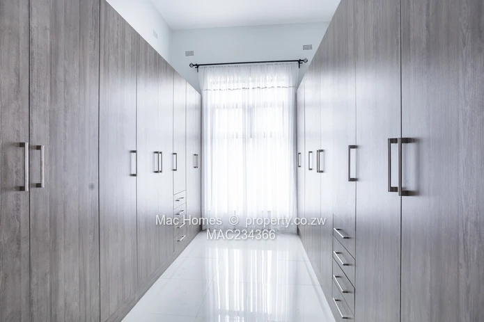 Brooke's Finest- Newly Built House