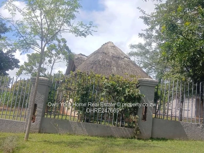 For sale is a 2337 square metre stand in Gletwin,