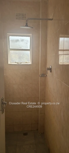 A stunning one bedroomed bachelor's apartment located in Harare West for rental 