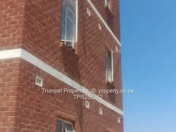 Brick 2-Bed Flat in Budiriro, Fitted Kitchen & Tiled Bath