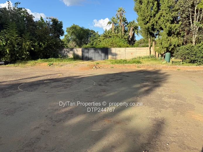 Land for Sale in Northwood