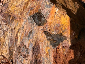 Commercial & Industrial Land