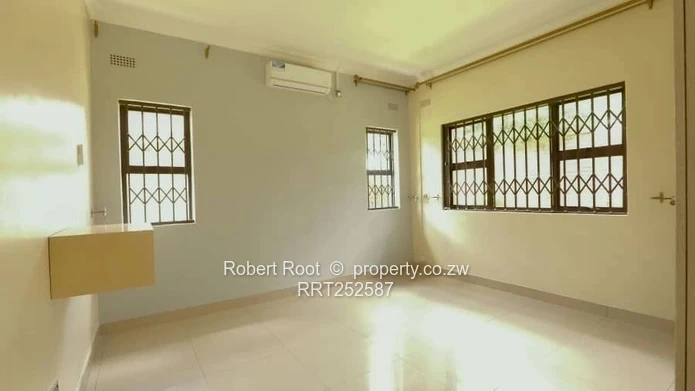 Ultra Modern 4 bed family home