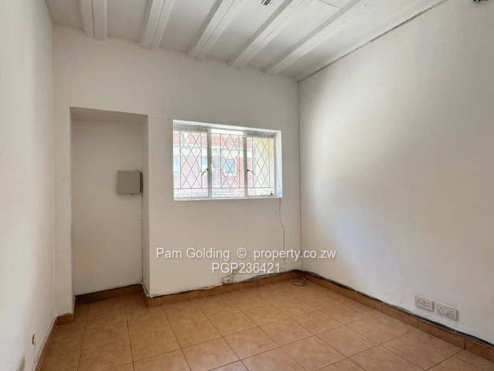 Warehouse to rent - Msasa