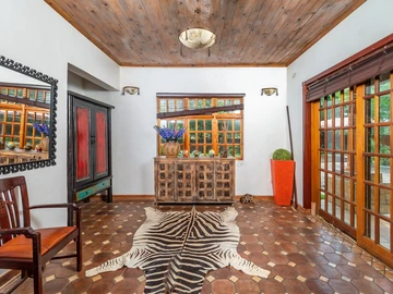 Farm & Agricultural Land