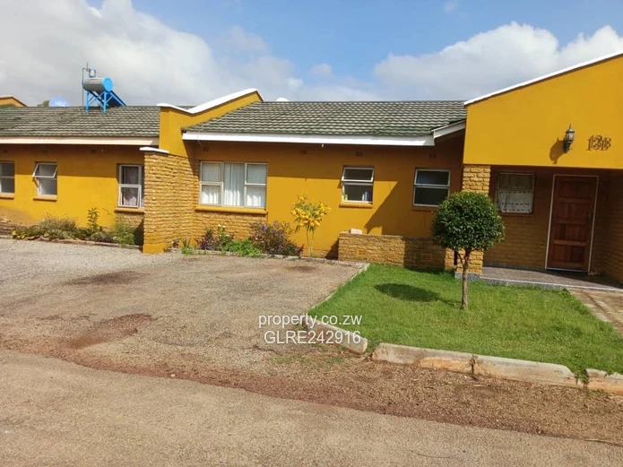 Madokero 2-Bed Garden Flat - Built-in Cupboards & Borehole