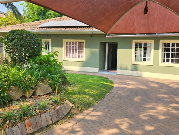 3 Bedroom Garden Flat