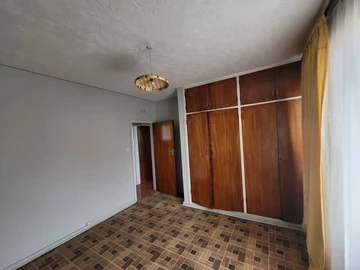 2 Bedroom Flat & Apartment