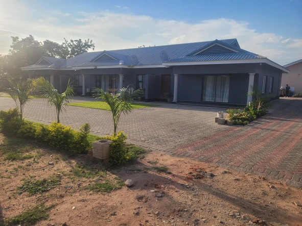 3 Bedroom Garden Flat