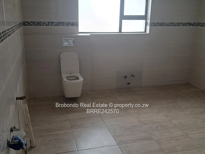 Discover this modern and luxury newly built property in Brookview for Sale! 