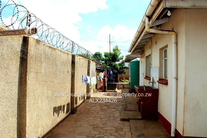 Big & Spacious 5 Bed House For Sale!