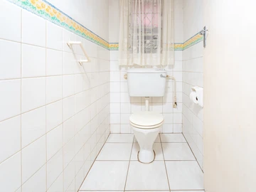 2 Bedroom Garden Flat