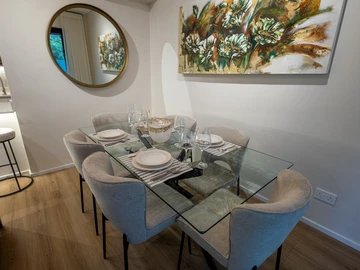 3 Bedroom Flat & Apartment