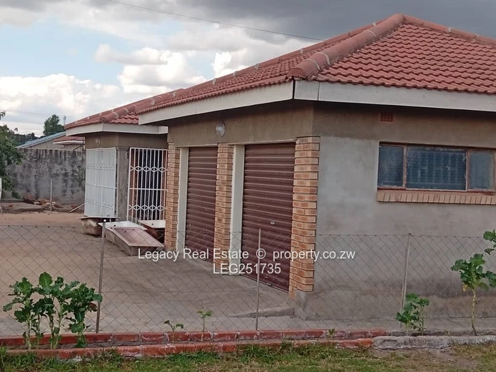 Value-Packed Home With Cottage | Sunway City