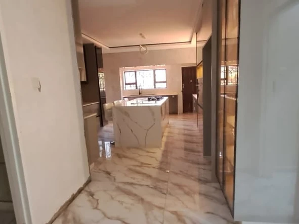 5 Bedroom House