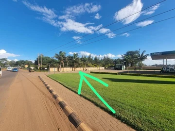 Commercial & Industrial Land