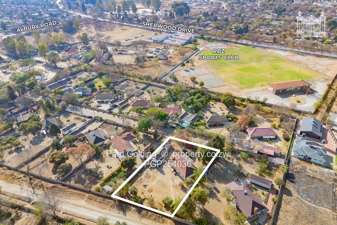Well Located In Mabelreign!