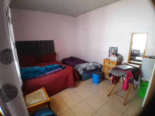 4 Bedroom Flat & Apartment