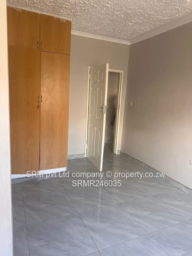Neat 3 bedroomed house to let in Bloomingdale