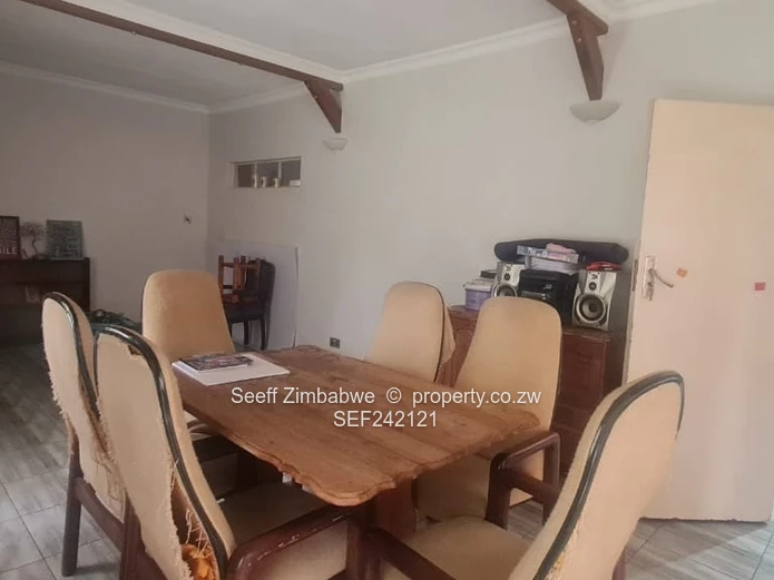 Eastlea 4-Bed Home with Lush Garden & Borehole