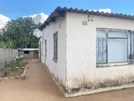 For Sale: 4-Bedroom Semi-Detached House – Pumula East