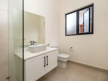 3 Bedroom Garden Flat