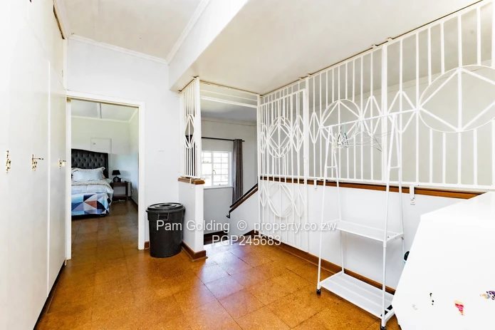 Charming Double-Storey Residence in Alexandra Park For Sale (Sole Mandate)