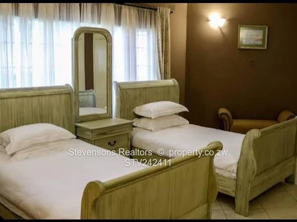 Guest Lodge For Rent (Victoria Falls)