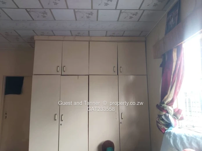 Solid 4-Bedroom Home for Sale in New Tafara – Clean Title Deeds, Water Security, Great Value (Sole Mandate)